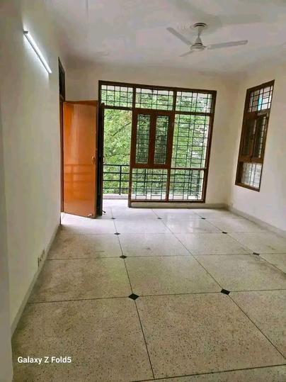 1560 Sqft 3 BHK Independent Floor for sale in Big Block South City 2