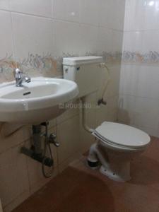 Bathroom Image of 947 Sq.ft 2 BHK Apartment / Flat for rent in Khorlim Goa for Rs. 20000
