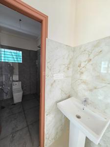 Bathroom Image of 1150 Sq.ft 2 BHK Builder Floor for rent in Singasandra Bengaluru for Rs. 37000