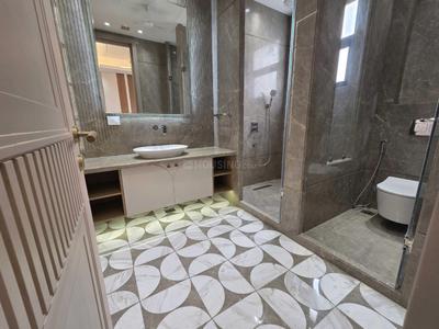 Image of 5922 Sq.ft 4 BHK Builder Floor for sale in Shanti Niketan, New Delhi for Rs. 237500000