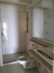 Common Bathroom Image of 1687 Sq.ft 3 BHK Apartment / Flat for sale in DLF Capital Greens, Karampura New Delhi for Rs. 31000000