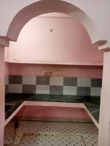 Kitchen Image of 1000 Sq.ft 2 BHK Builder Floor for rent in Guramba Lucknow for Rs. 10000