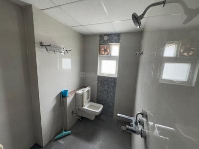 Bathroom Image of 1850 Sq.ft 3 BHK Apartment / Flat for rent in Baraulikhalilabad Lucknow for Rs. 38500