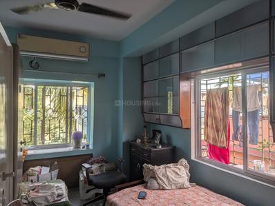 Bedroom Image of 800 Sq.ft 2 BHK Apartment / Flat for rent in Dum Dum Cantonment Kolkata for Rs. 18000
