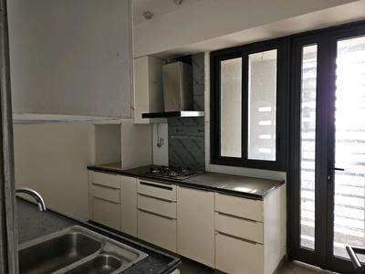 Kitchen Image of 1100 Sq.ft 3 BHK Apartment / Flat for sale in Vipul Shanti Heights, Matunga East Mumbai for Rs. 60500000