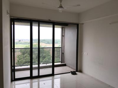 Living Room Image of 1800 Sq.ft 3 BHK Apartment / Flat for rent in Festival Residency 2, Vaishno Devi Circle Ahmedabad for Rs. 32000