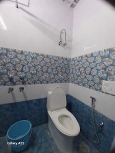 Bathroom Image of 900 Sq.ft 2 BHK Builder Floor for sale in Lajpat Nagar New Delhi for Rs. 16500000