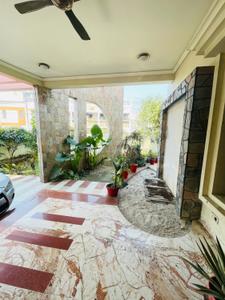 Image of 8500 Sq.ft 6 BHK Independent House for sale in Gomti Nagar, Lucknow for Rs. 85000000