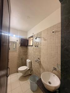 Bathroom Image of 600 Sq.ft 1 BHK Apartment / Flat for rent in Queens Court, Kalyan West Kalyan for Rs. 16499