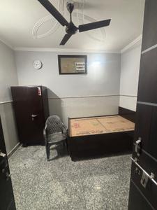 Bedroom Image of 720 Sq.ft 2 BHK Builder Floor for rent in Mukherjee Nagar New Delhi for Rs. 30000