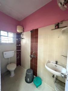 Image of 1354 Sq.ft 3 BHK Apartment / Flat for rent in Chinar Park, Kolkata for Rs. 26000