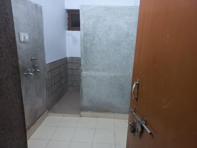 Bathroom Image of 500 Sq.ft 1 BHK Builder Floor for rent in Indira Nagar Lucknow for Rs. 11000