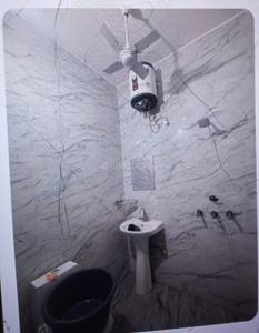 Bathroom Image of 900 Sq.ft 2 BHK Independent House for rent in Darshan Avenue Amritsar for Rs. 20000