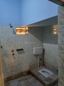 Bathroom Image of 1000 Sq.ft 3 BHK Independent House for rent in Ushagram Asansol for Rs. 9000