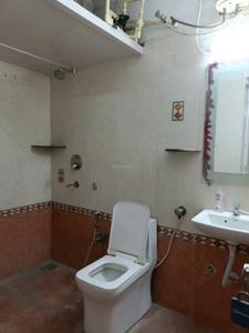 Royal Palms Crystal Isle Apartment Attached Bathroom with Bedroom Two 4