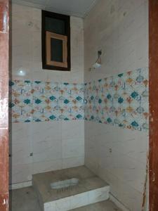 Common Bathroom Image of 900 Sq.ft 2 BHK Builder Floor for sale in Shalimar Garden Ghaziabad for Rs. 5791000