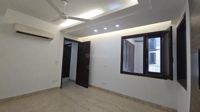 3 BHK Semi Furnished Flat