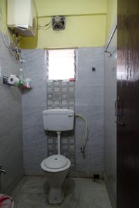 Bathroom Image of 1245 Sq.ft 3 BHK Apartment / Flat for sale in Ballygunge Kolkata for Rs. 12000000