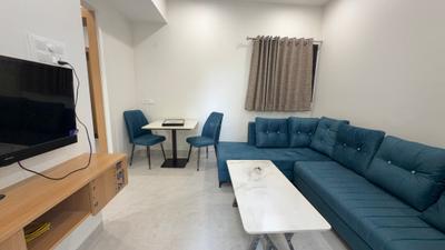 Living Room Image of 700 Sq.ft 1 BHK Builder Floor for rent in Nipania Indore for Rs. 18500
