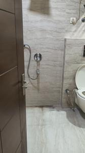 Bathroom Image of 2700 Sq.ft 4 BHK Apartment / Flat for rent in DDA Flat Janakpuri, Janakpuri New Delhi for Rs. 73000