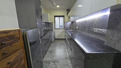 Kitchen Image of 545 Sq.ft 1 BHK Apartment / Flat for rent in Ferns Villa CHS, Andheri West Mumbai for Rs. 70000