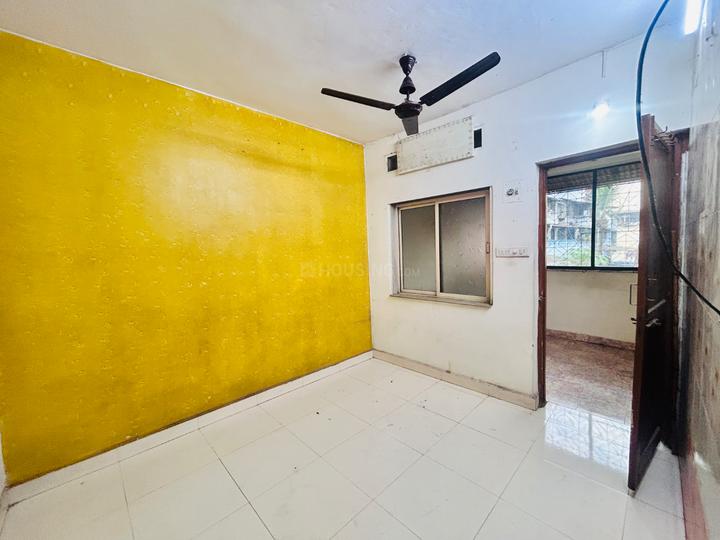 Luxman Apt Gograswadi Bedroom 1