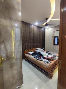 Bedroom Image of 900 Sq.ft 3 BHK Builder Floor for sale in Pitampura New Delhi for Rs. 9200000