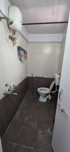 Bathroom Image of 1000 Sq.ft 2 BHK Apartment / Flat for rent in Kothrud Pune for Rs. 42000
