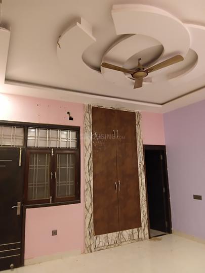 Sushant Golf City Bedroom 1