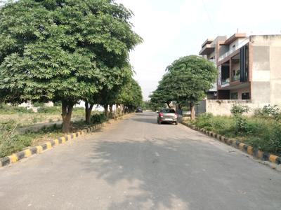 Image of 250 Sq.ft Residential Plot / Land for sale in Sector 76, Faridabad for Rs. 37500000