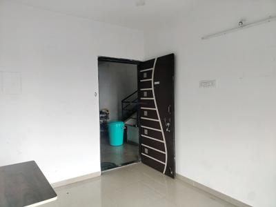 Living Room Image of 652 Sq.ft 1 BHK Apartment / Flat for rent in Karve Nagar Pune for Rs. 23000