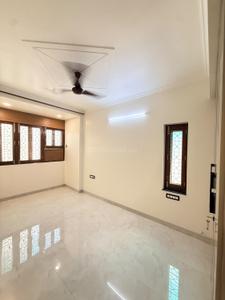 Hall Image of 1350 Sq.ft 3 BHK Apartment / Flat for sale in Moonlight Apartments, Patparganj New Delhi for Rs. 27000000