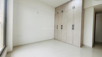 Bedroom Image of 2210 Sq.ft 4 BHK Apartment / Flat for sale in Lodha Bellagio, Powai Mumbai for Rs. 87500000