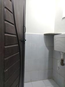 Common Bathroom Two Image of 1200 Sq.ft 2 BHK Apartment / Flat for rent in Bafna Padmaja Park, Katraj Pune for Rs. 30000
