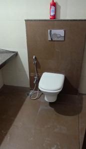 Bathroom Image of 1200 Sq.ft 2 BHK Apartment / Flat for rent in Dhantoli Nagpur for Rs. 25000