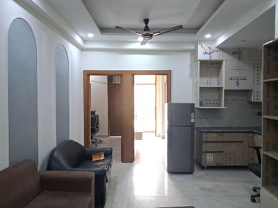 Living Room Image of 1000 Sq.ft 2 BHK Apartment / Flat for sale in Avenue 1, Sector 73 Noida for Rs. 3800000
