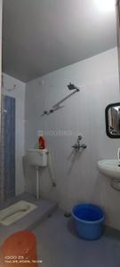 Bathroom Image of 1050 Sq.ft 2 BHK Apartment / Flat for rent in Sunderpur Varanasi for Rs. 22000