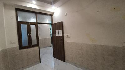 Bedroom Image of 680 Sq.ft 2 BHK Builder Floor for rent in Mayur Vihar Phase 1 New Delhi for Rs. 16500