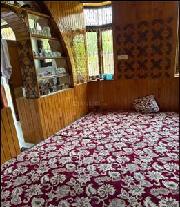 Bedroom Image of 1500 Sq.ft 5 BHK Independent House for sale in Gulab Bagh Srinagar for Rs. 30000000