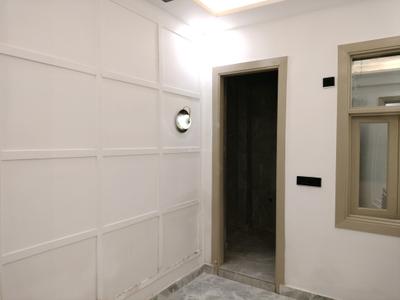 Bedroom Image of 600 Sq.ft 2 BHK Builder Floor for sale in Nangli Sakrawati New Delhi for Rs. 4500000