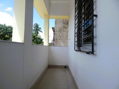 Balcony Image of 910 Sq.ft 2 BHK Apartment / Flat for sale in Dum Dum Cantonment Kolkata for Rs. 2912000