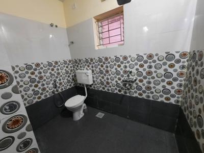 Bathroom Image of 1075 Sq.ft 2 BHK Apartment / Flat for sale in APR Pearl Park, Vandalur Chennai for Rs. 4900000