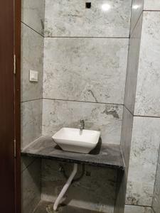 Bathroom Image of 450 Sq.ft 1 RK Independent House for rent in Scheme No 114 Indore for Rs. 13500