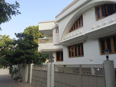 Image of 2100 Sq.ft 8 BHK Villa for sale in Bodakdev, Ahmedabad for Rs. 90000000
