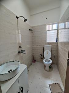Bathroom Image of 642 Sq.ft 3 BHK Apartment / Flat for sale in Vinayak Golden Acres, Konnagar Hooghly for Rs. 6800000