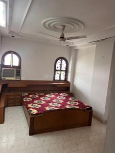 Bedroom Image of 1500 Sq.ft 2 BHK Apartment / Flat for rent in Navrangpura Ahmedabad for Rs. 35000
