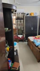 Bedroom Image of 1000 Sq.ft 2 BHK Apartment / Flat for sale in Kallol Apartments, Patparganj New Delhi for Rs. 20000000