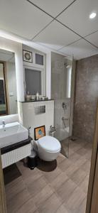 Image of 950 Sq.ft 2 BHK Apartment / Flat for sale in Mahindra Vista Phase 2, Kandivali East, Mumbai for Rs. 22000000