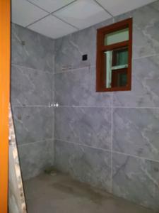 Common Bathroom Image of 1250 Sq.ft 3 BHK Apartment / Flat for sale in Lal Kuan Ghaziabad for Rs. 6065000