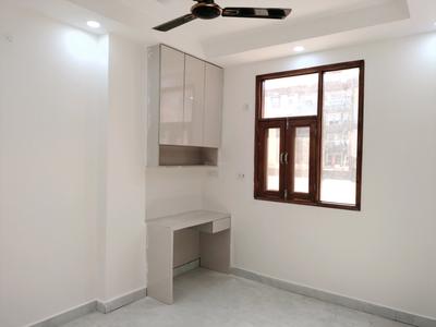 Bedroom Image of 700 Sq.ft 2 BHK Builder Floor for sale in Sector 15 Dwarka New Delhi for Rs. 5500000